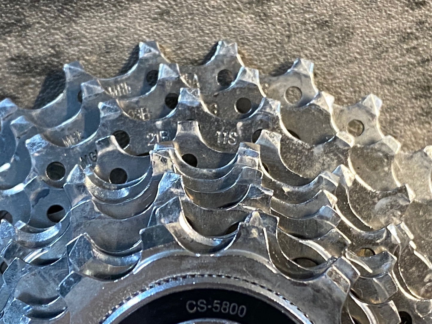 JB718 シマノ SHIMANO 105 CS-5800 スプロケット 12-25T 11s