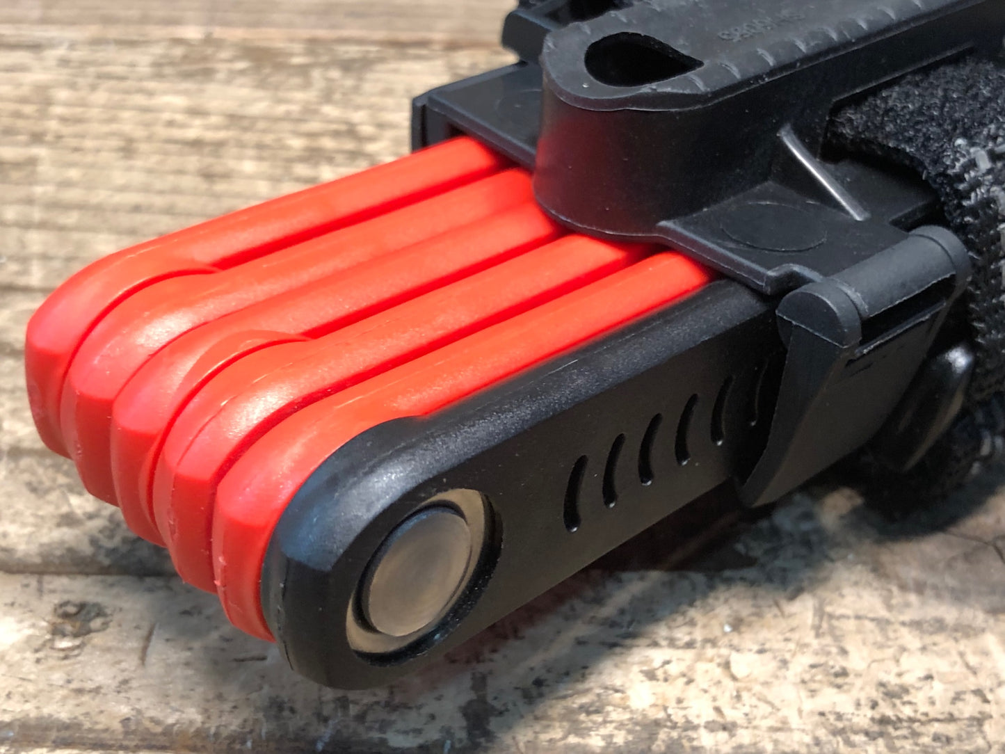 IZ227 アブス ABUS BORDO LITE 6055 ブレードロック 赤