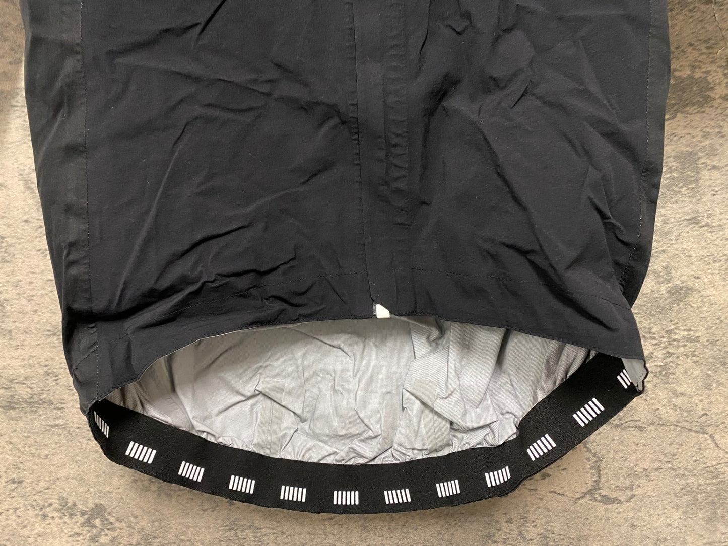 IS750 ラファ Rapha PRO TEAM RACE CAPE 半袖 サイクルジャケット 黒 XS ※袖カット済み