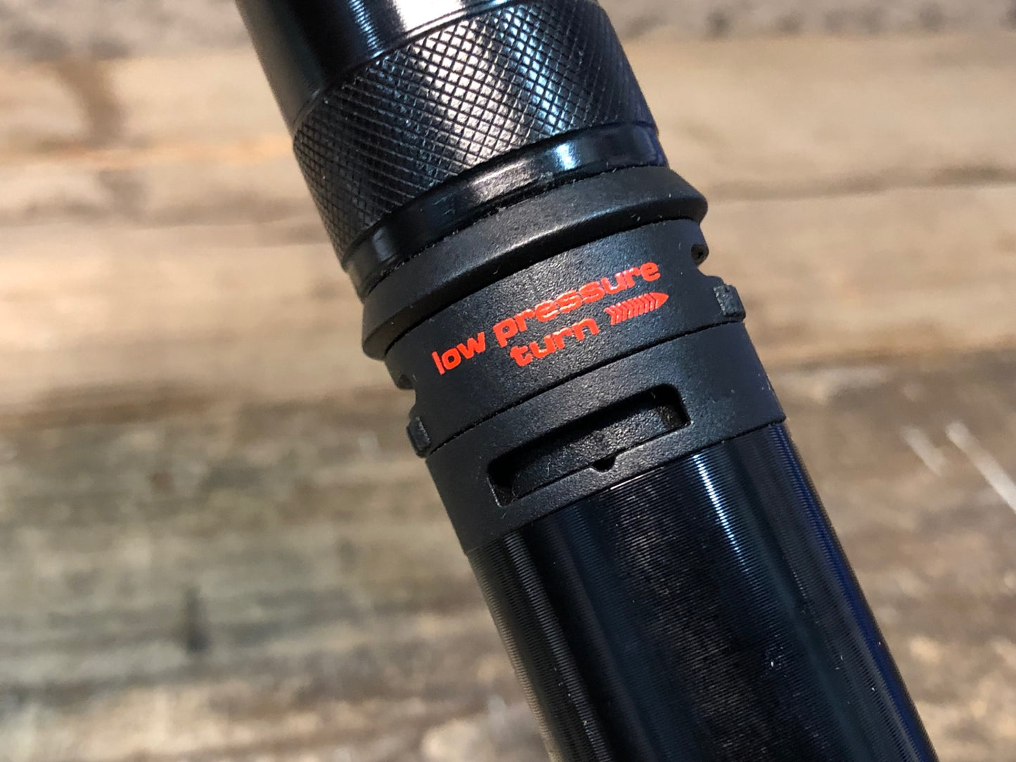 IS374 スペシャライズド SPECIALIZED Air Tool Frame Shock Pump 簡易ポンプ