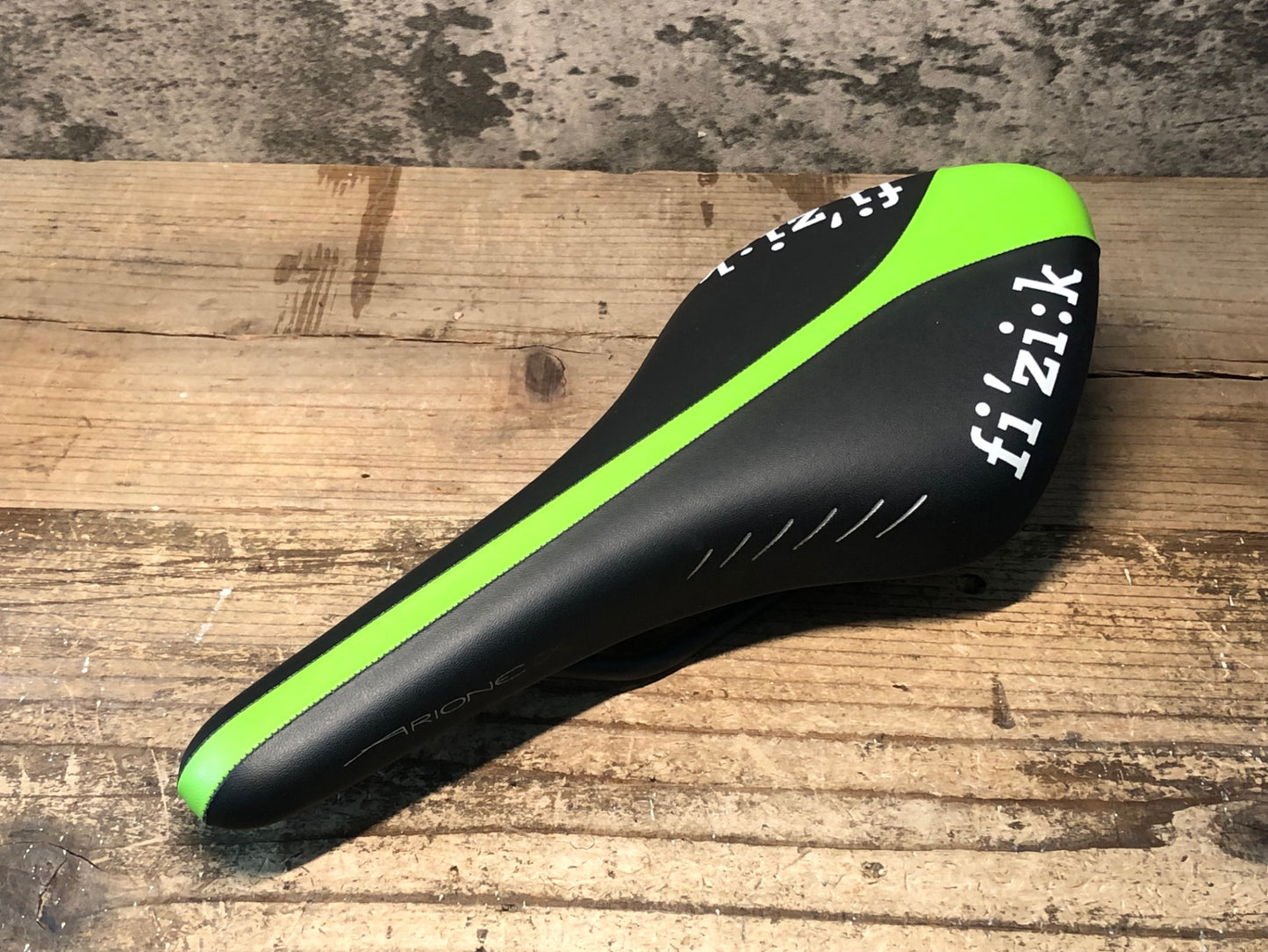 JD037 フィジーク fizik アリオネ ARIONE CX サドル MANGANESEレール 実測130mm
