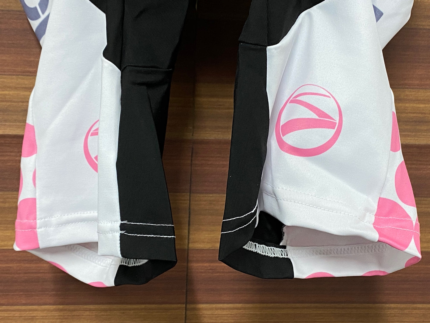 IS003 アウローラ AURORA レーサーパンツ 黒 白 L ぐらいだぁす！