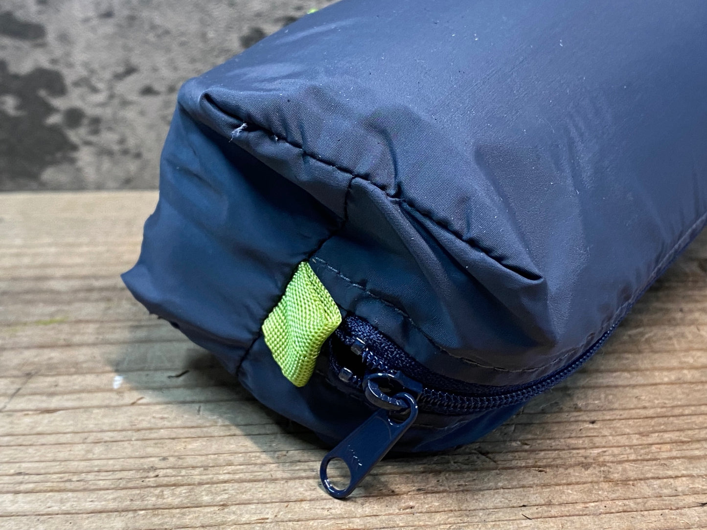 JB491 モンベル mont-bell 横型 輪行袋 グレー