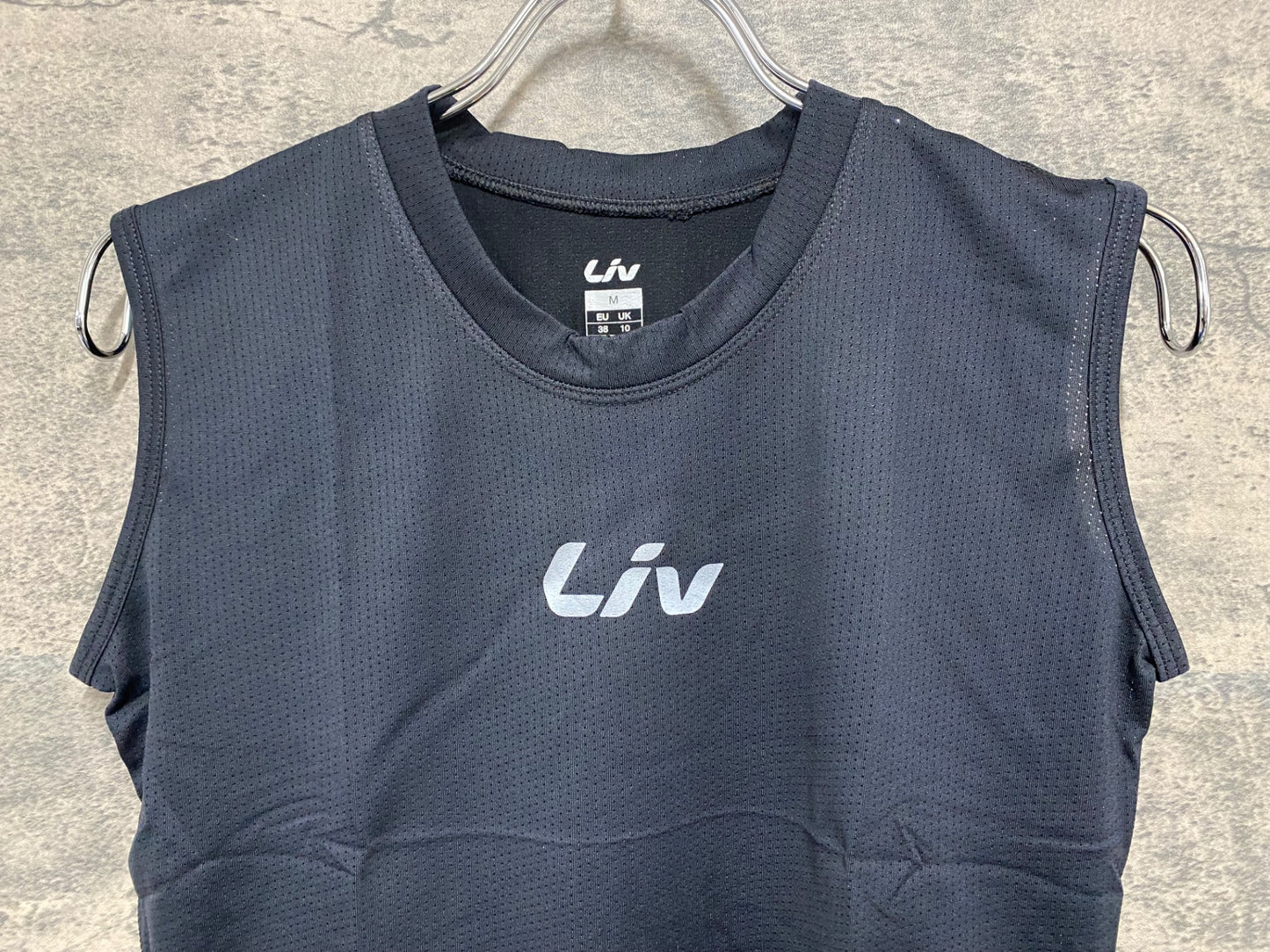 IV922 ジャイアント GIANT Liv ノースリーブ ベースレイヤー 黒 レディース M メッシュ