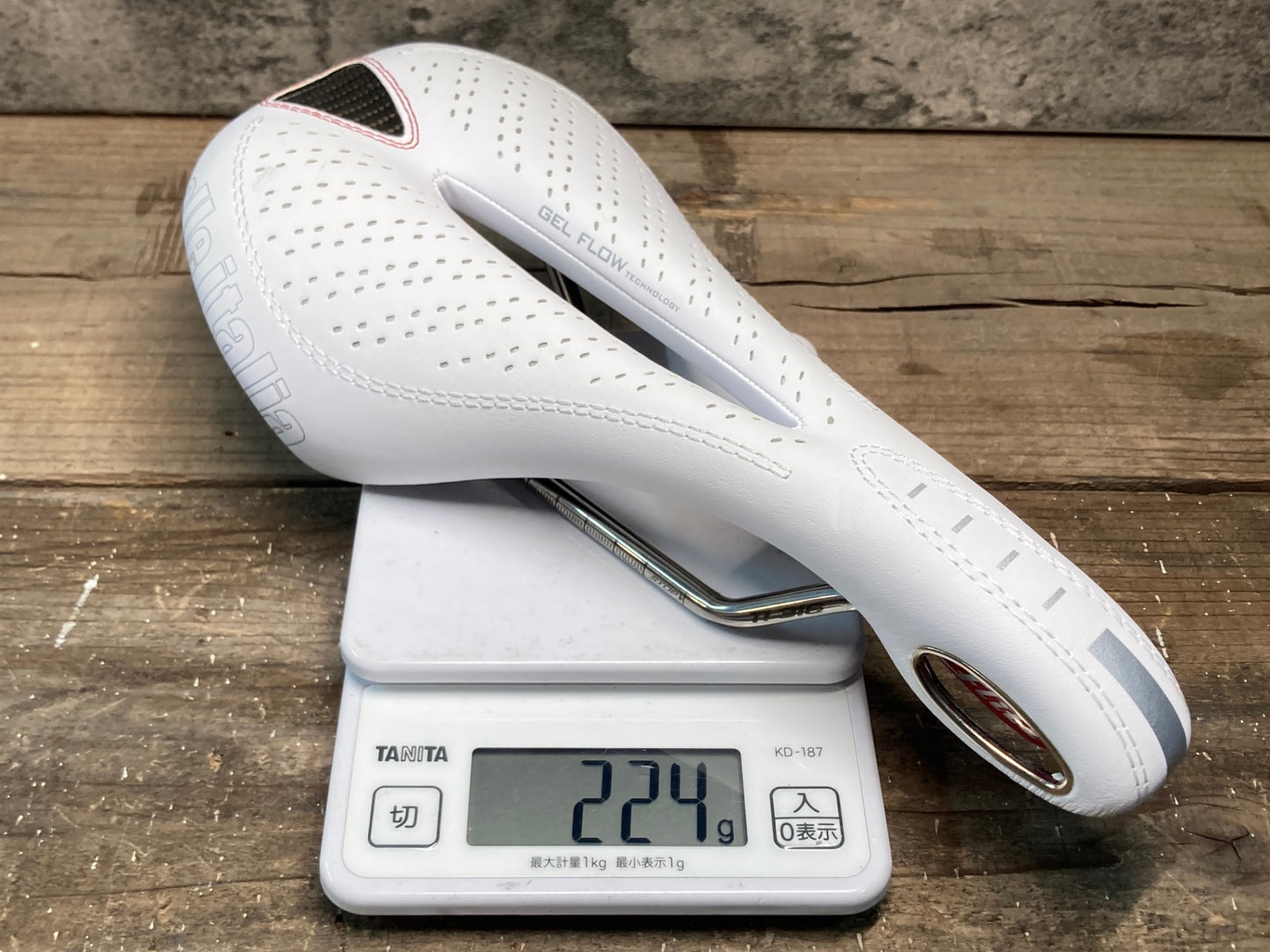 IP824 セライタリア selle italia フライト FLITE GEL FLOW TI316レール 白