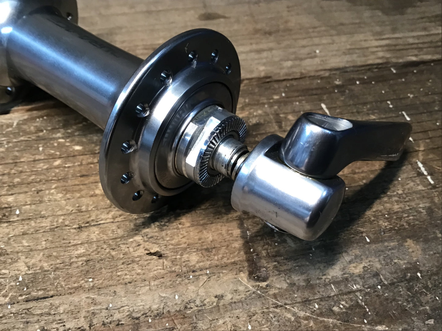 IR434 シマノ SHIMANO デュラエース DURA-ACE HB-7800 フロントハブ 28H クイック付属 ※小傷