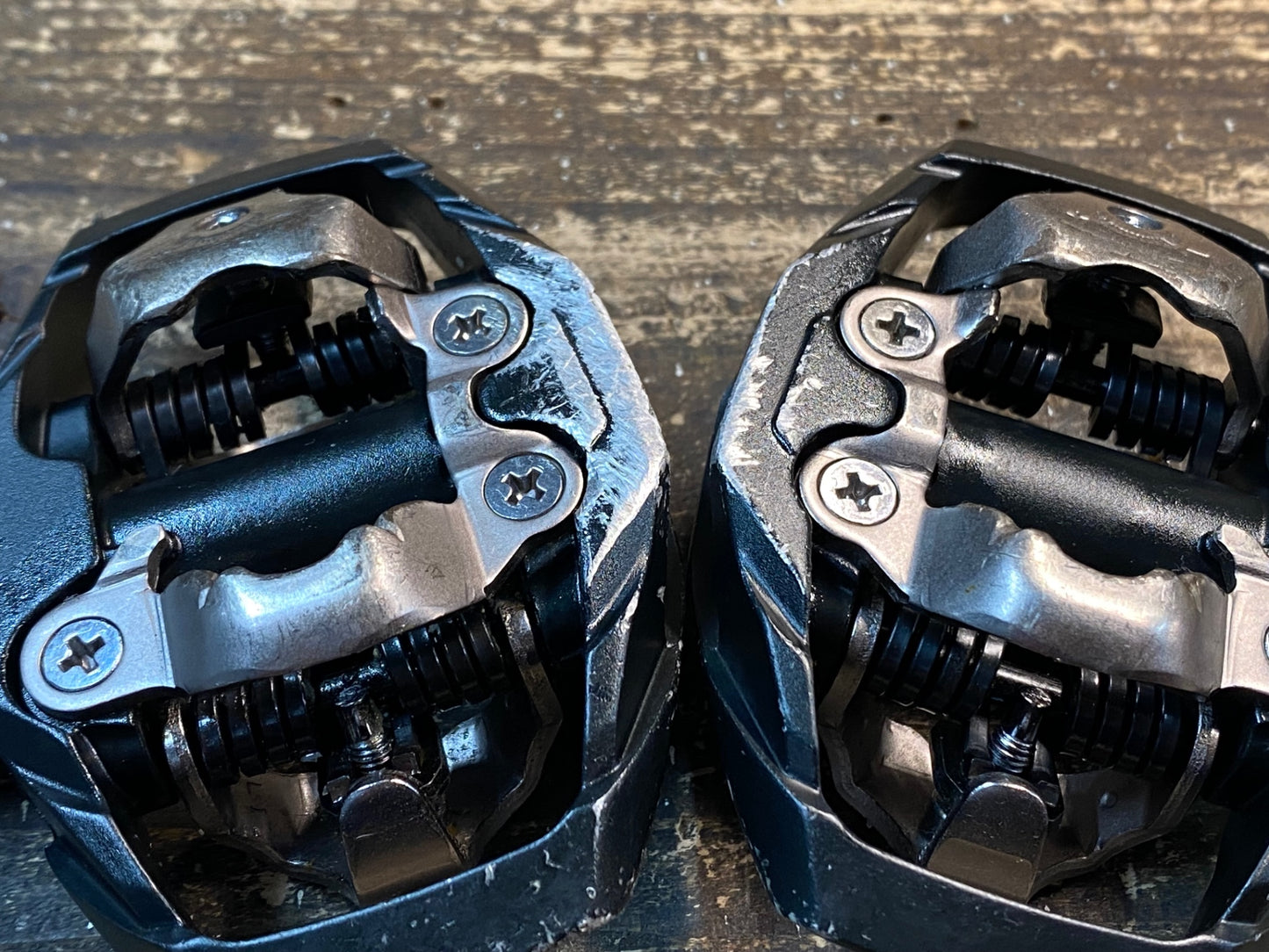 IW134 シマノ SHIMANO PD-M530 ビンディングペダル SPD