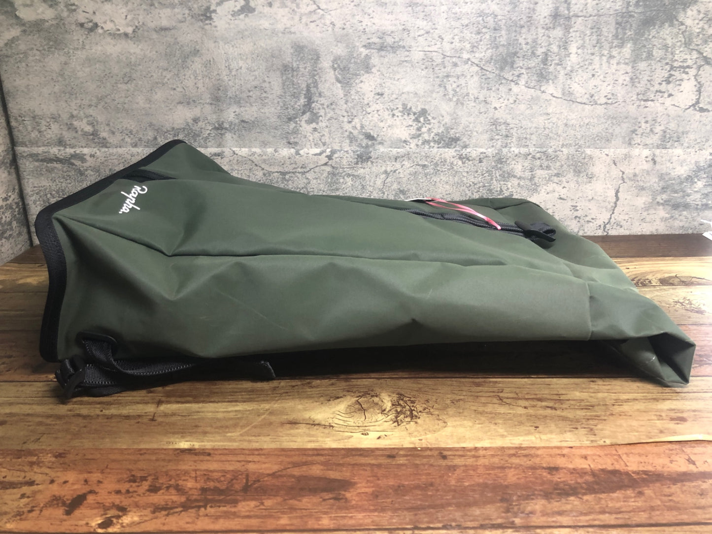 IW775 ラファ Rapha ROLL TOP BACKPACK リュック バックパック オリーブ