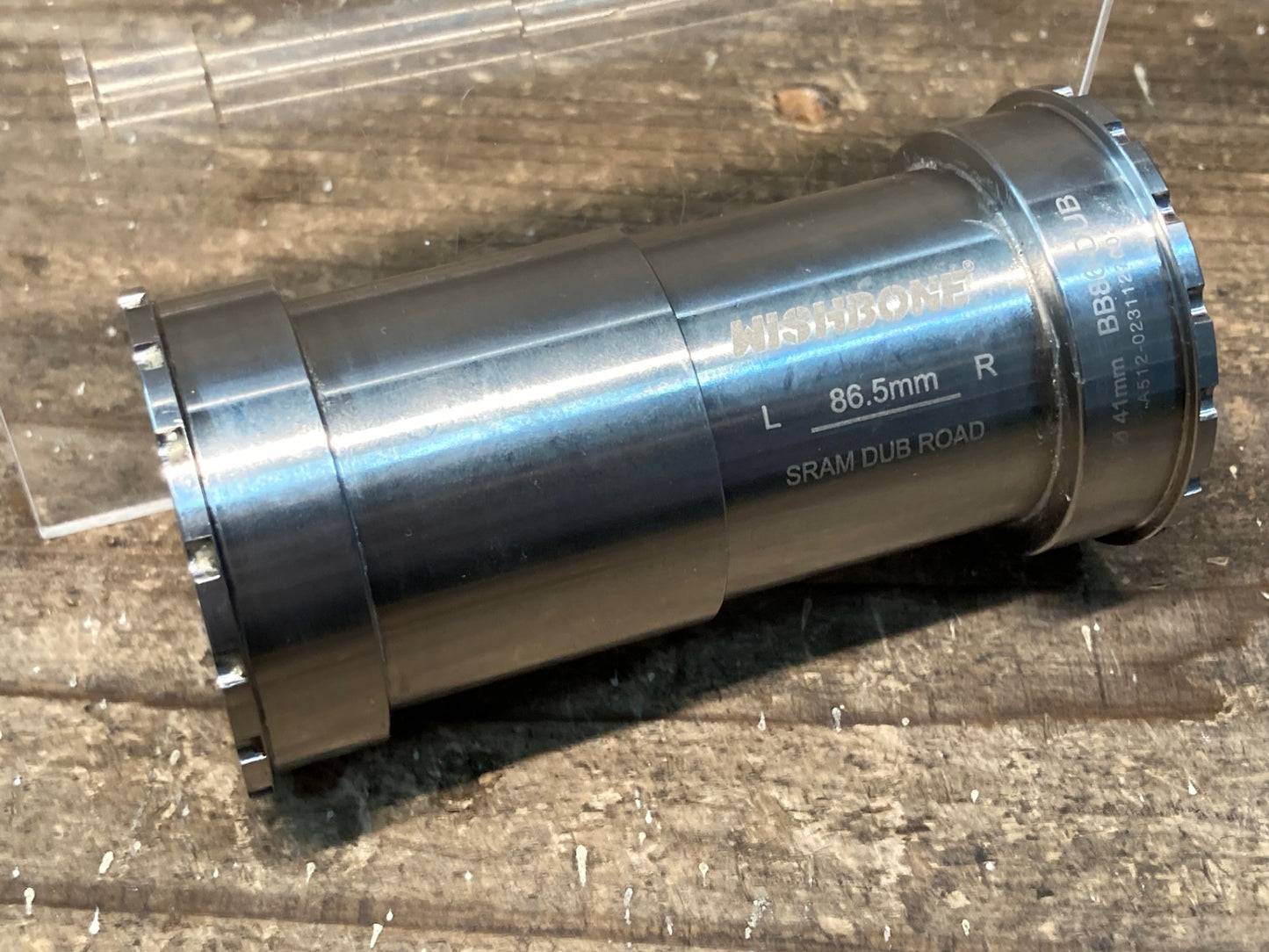 IR679 ウィッシュボーン WISHBONE BB86-DUB ボトムブラケット BB シルバー Φ41 ※ボトムブラケットカバー欠品