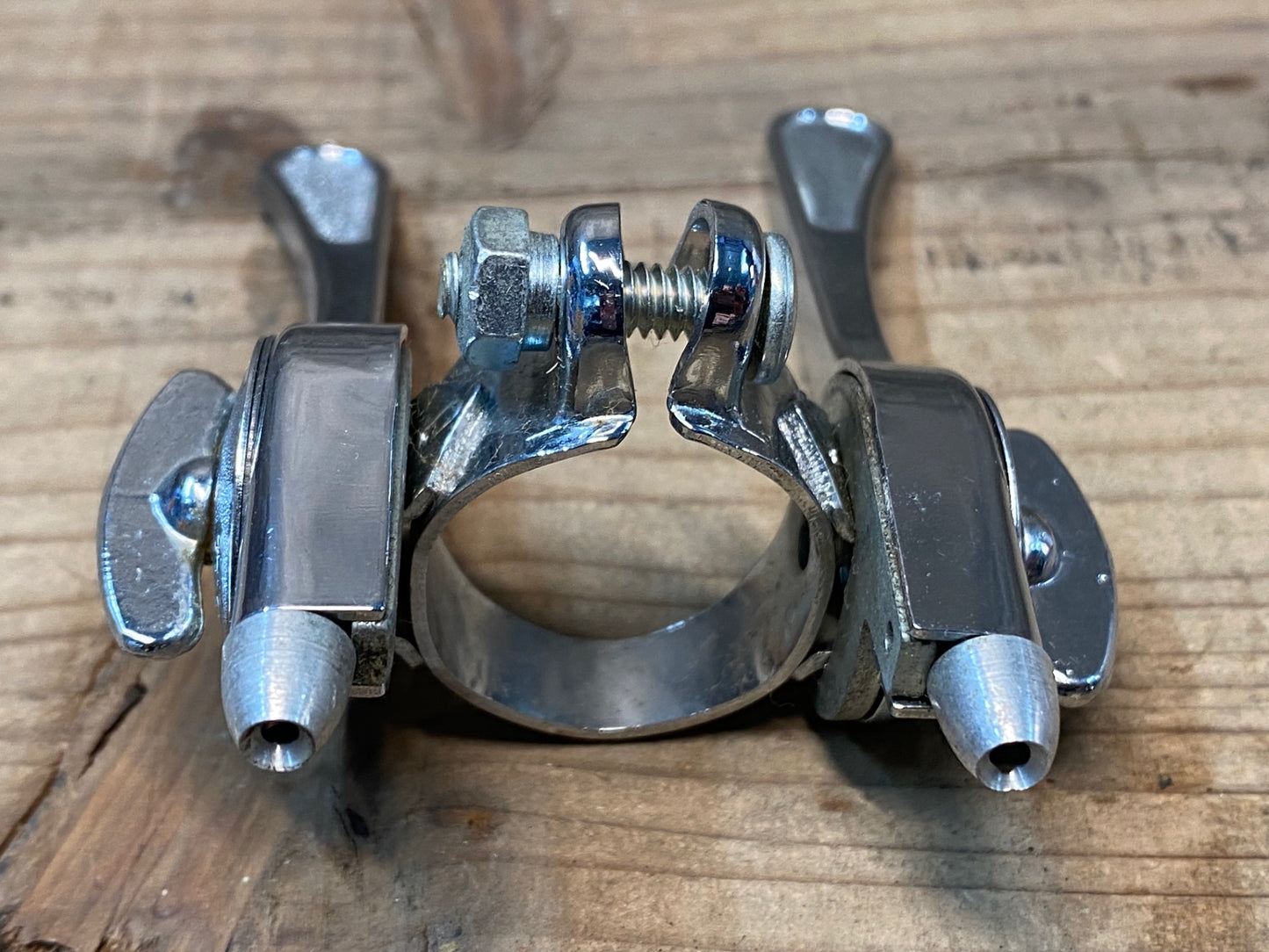 IH672 ユーレー HURET Wレバー