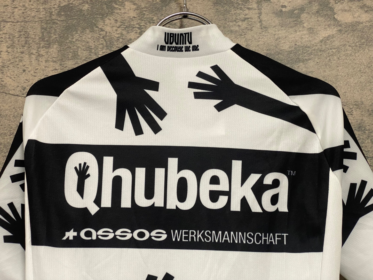 JB913 アソス ASSOS WORLDTOUR SEASON 2021 BMC 半袖 サイクルジャージ 白 黒 M ※スレ