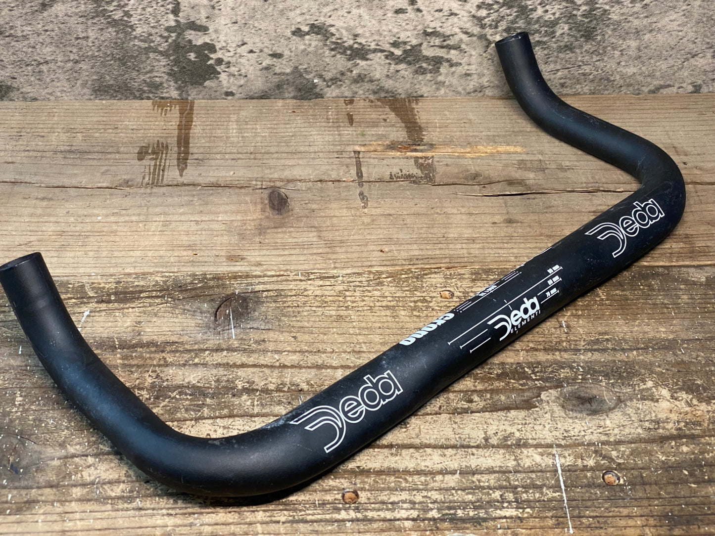 IT986 デダ Deda CRONO NERO アルミ ブルホーンハンドル エンドC-C380mm Φ31.7