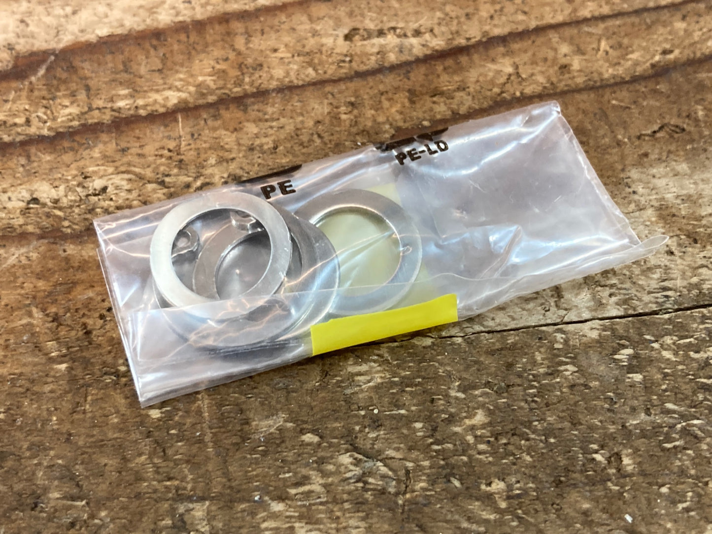 IU370 シマノ SHIMANO SM-BTR2-1 ビルトインバッテリー Di2 電動