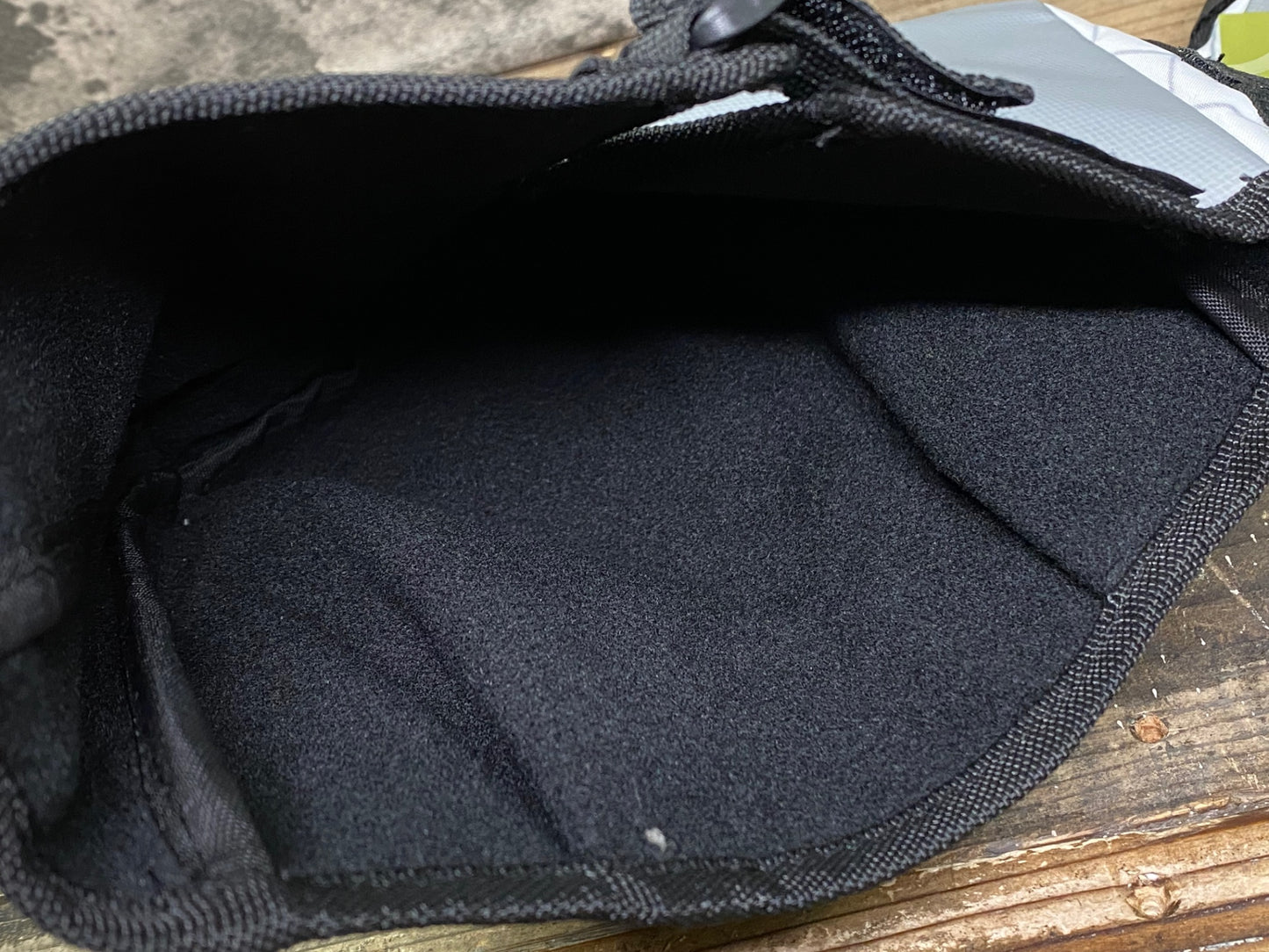 IS909 R250 ハンドルカバー 緑 白  防寒