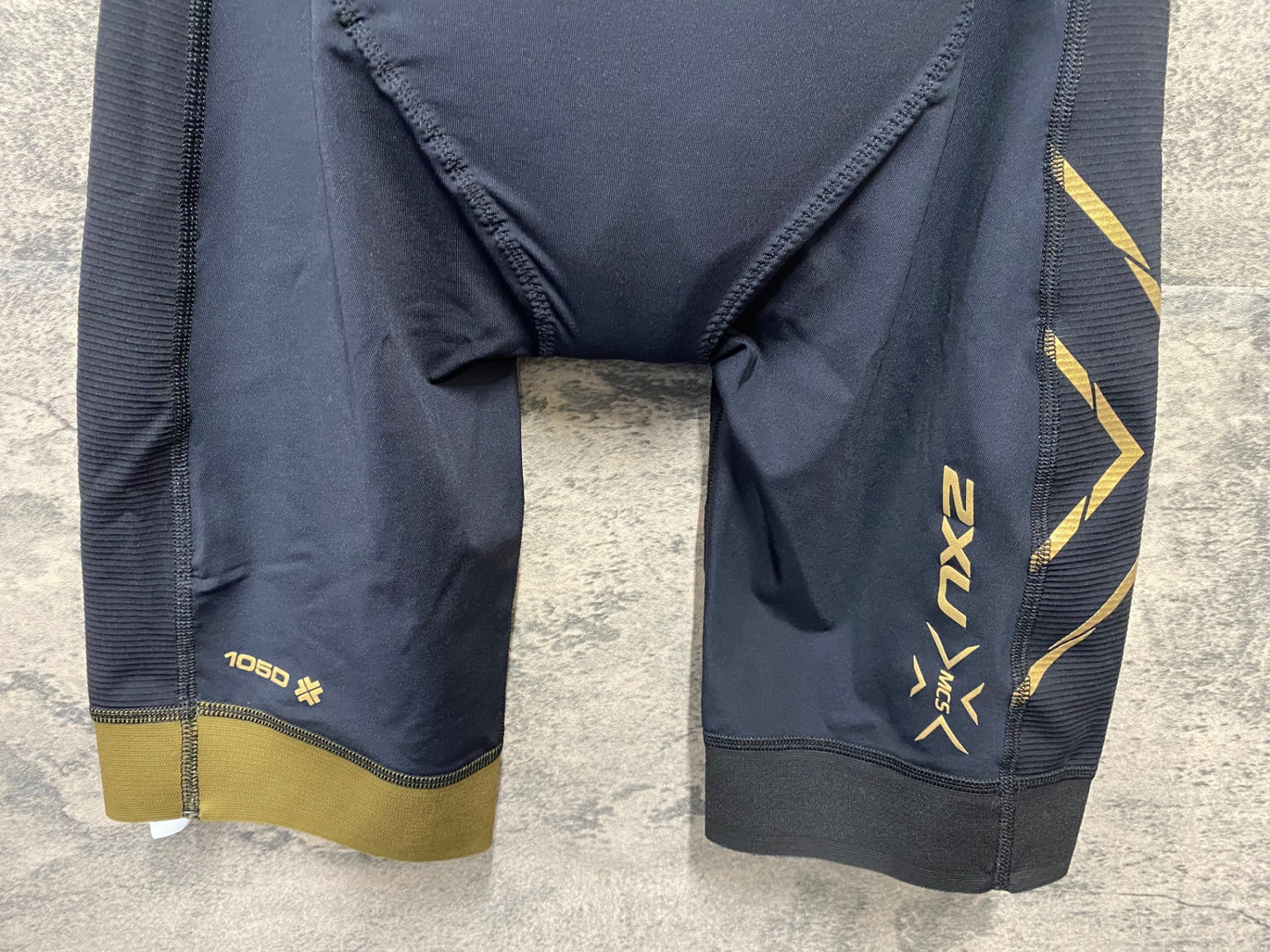 IX338 ツータイムズユー 2XU ワンピース 半袖 サイクルジャージ 黒金 S トライアスロン 未使用品