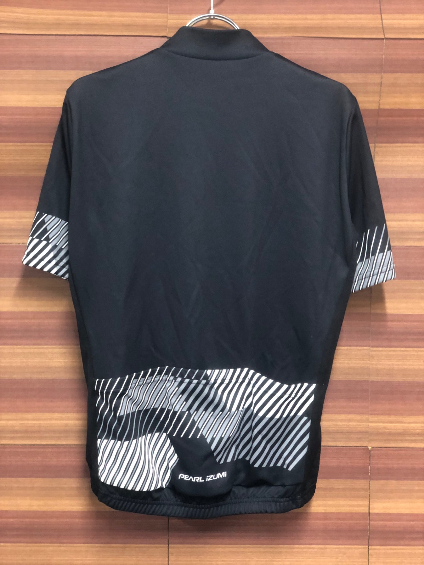 IP126 パールイズミ PEARL iZUMi 半袖 サイクルジャージ 黒 M