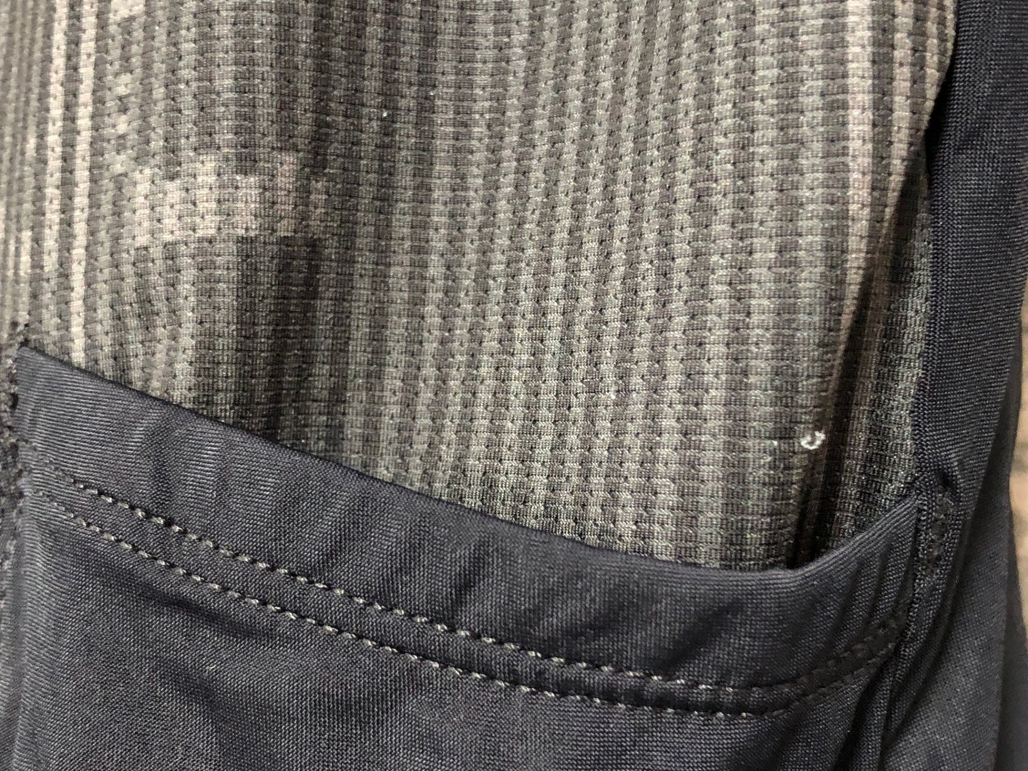 IP464 ジロ GIRO 半袖 サイクルジャージ 黒 S