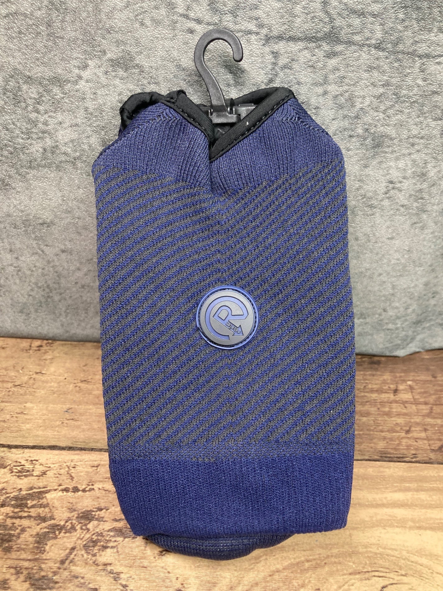 IQ173 レリック reric シューズカバー 紺 M