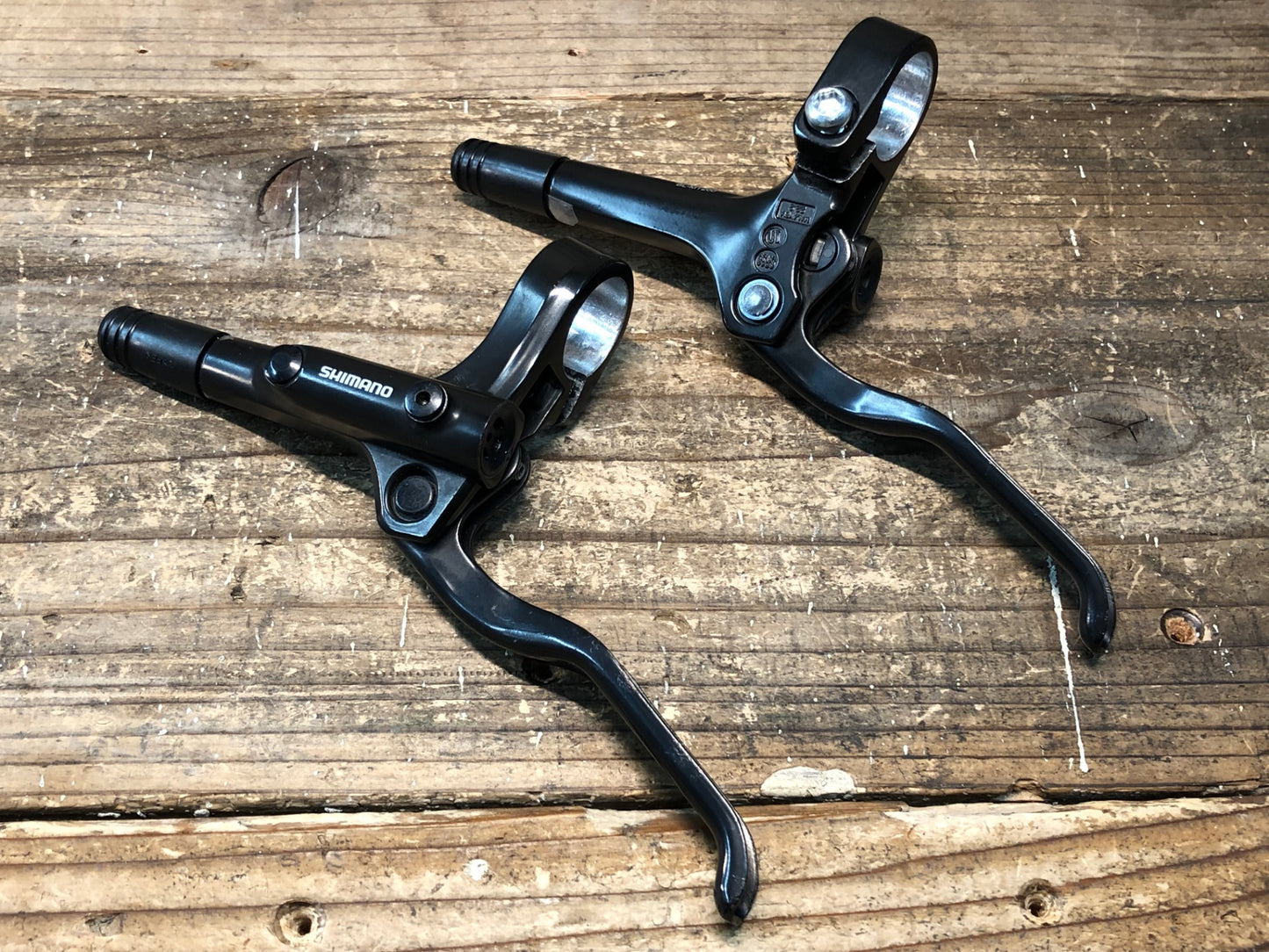 IT429 シマノ SHIMANO BL-MT200 ブレーキレバー セット 油圧 Φ22.2