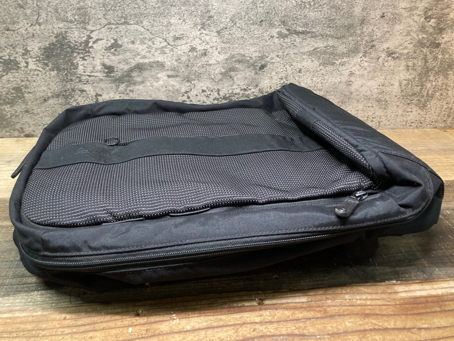 IP524 ラファ RAPHA リュック バックパック 黒