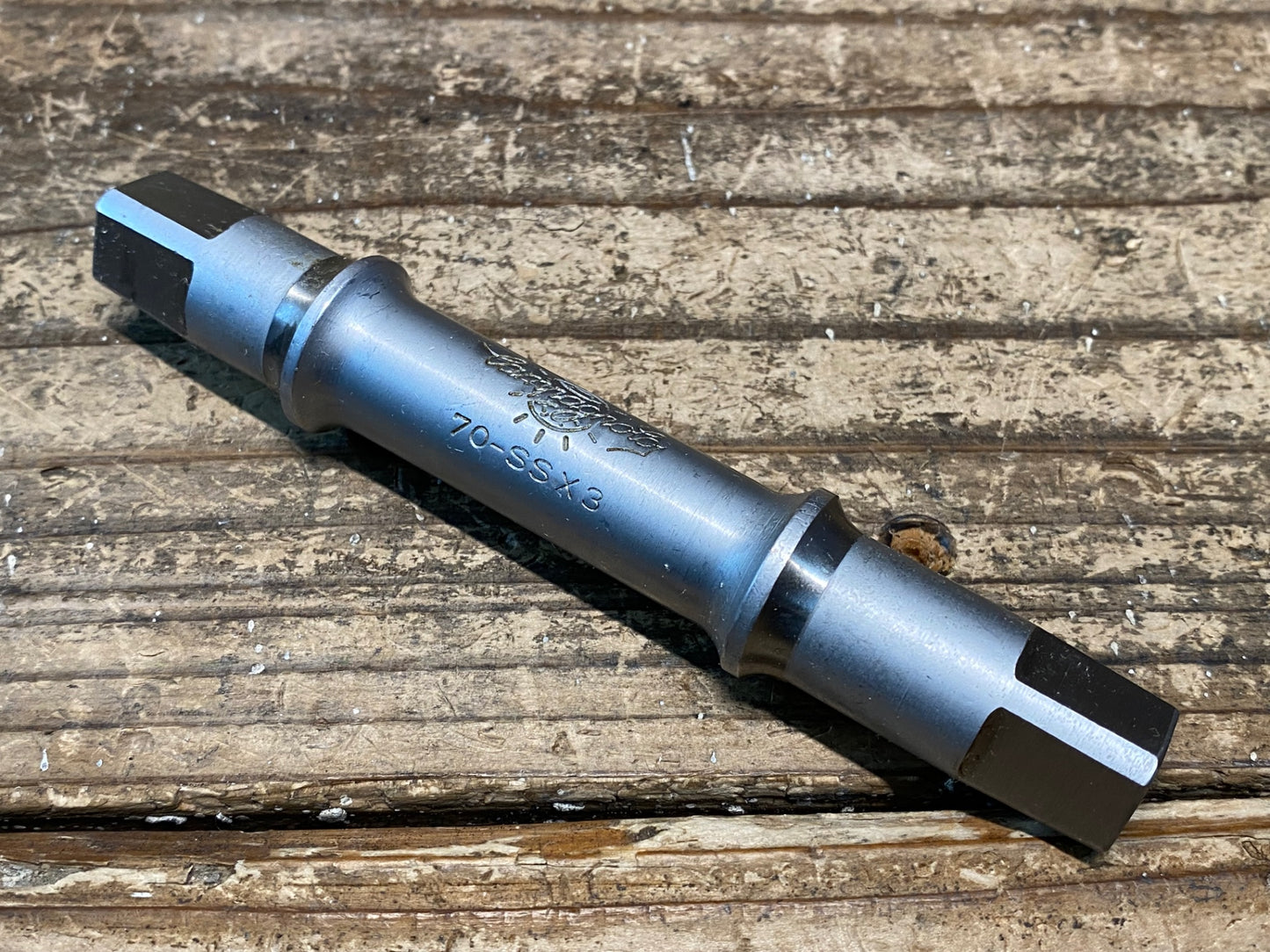 IO813 カンパニョーロ CAMPAGNOLO RECORD ボトムブラケット ITA 124mm