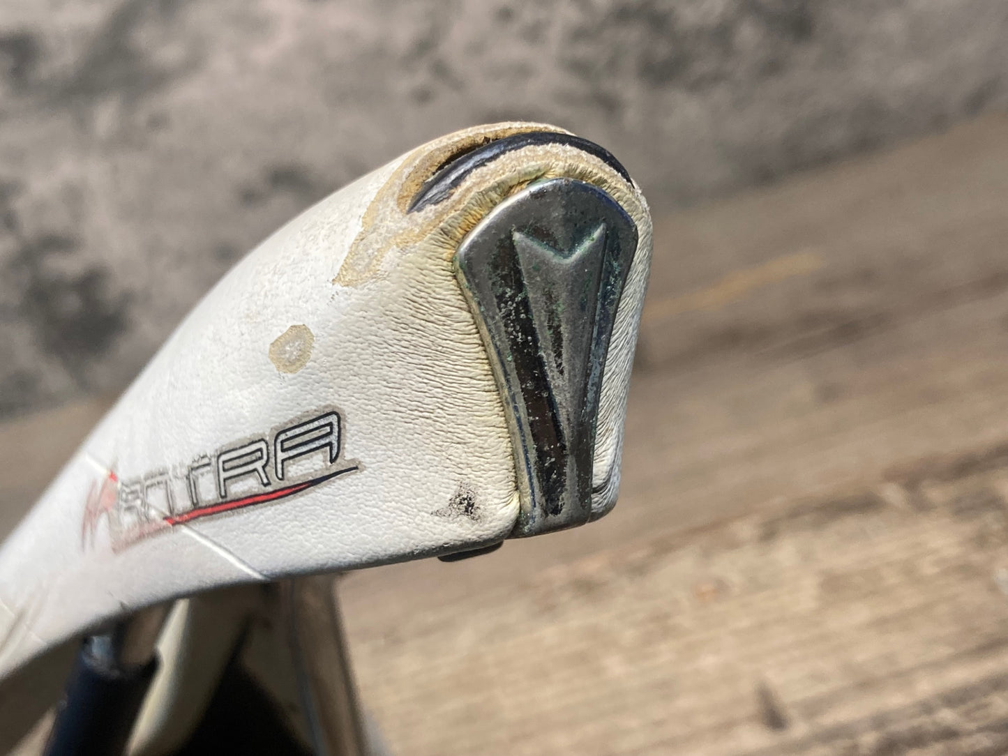 IX973 サンマルコ san marco マントラ MANTRA サドル XSILITEレール 白