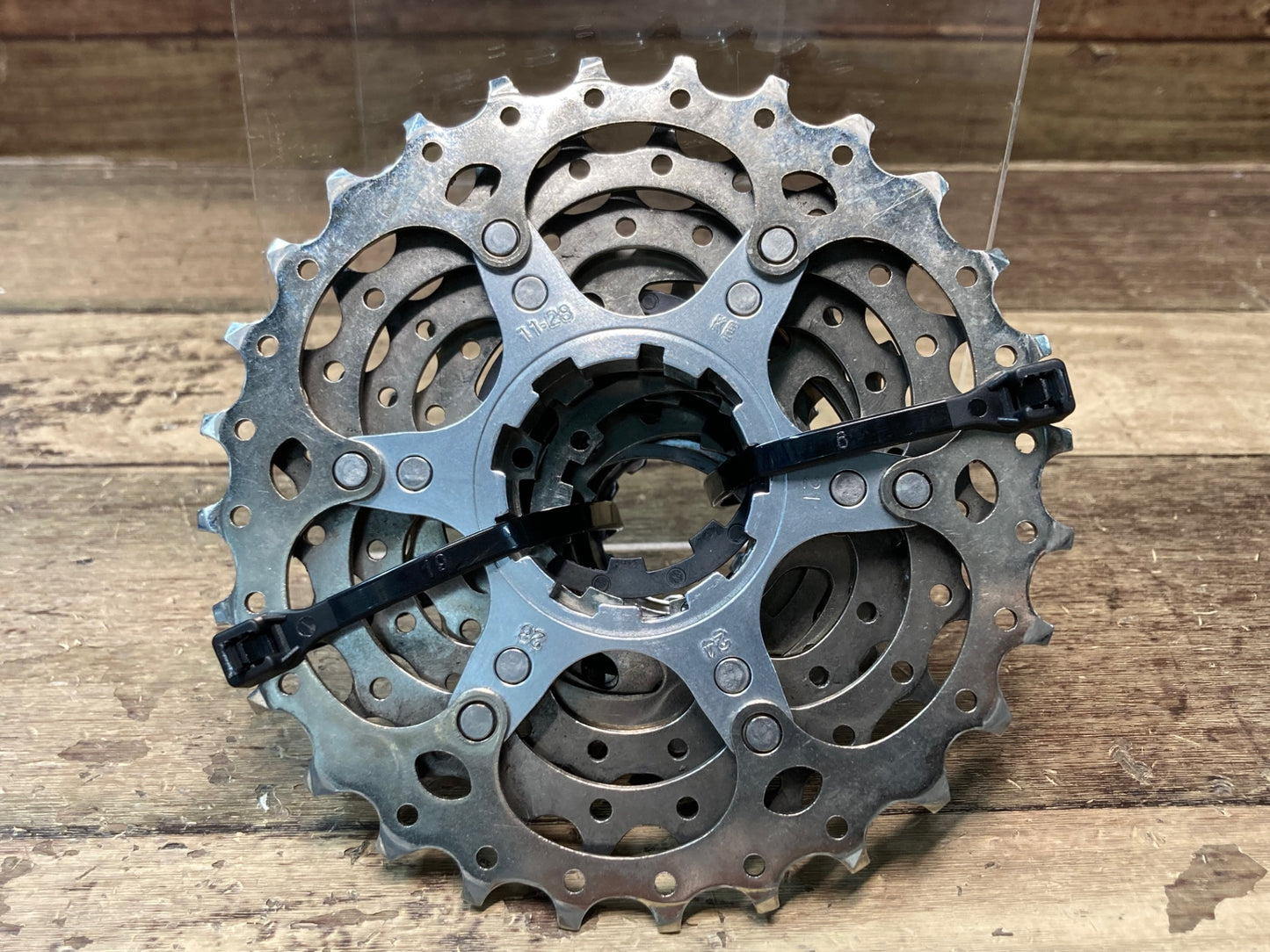 HV119 シマノ SHIMANO 105 CS-5700 11-28T スプロケット