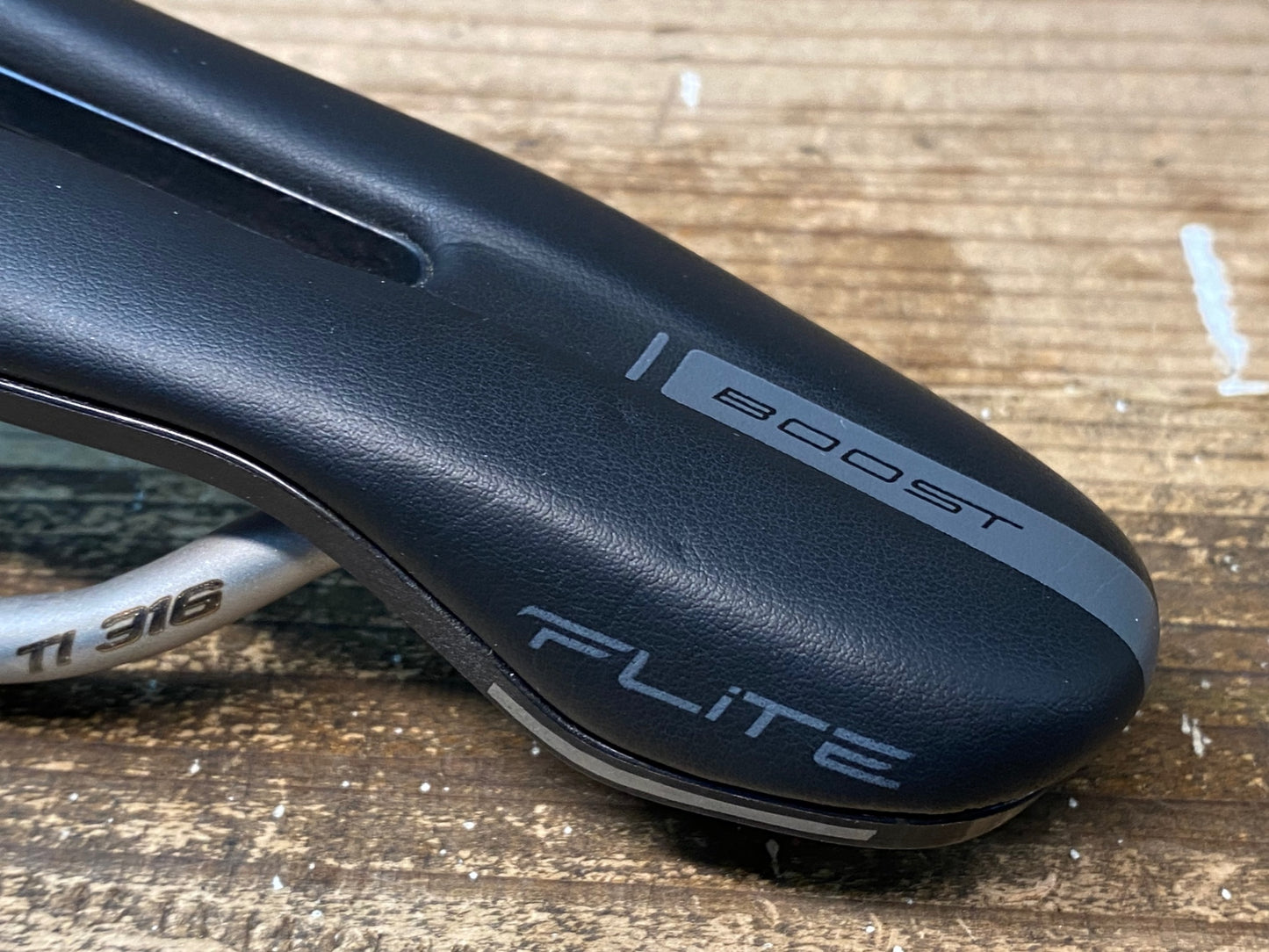 IS835 セライタリア SELLE ITALIA フライト Flite サドル 145 Ti316レール