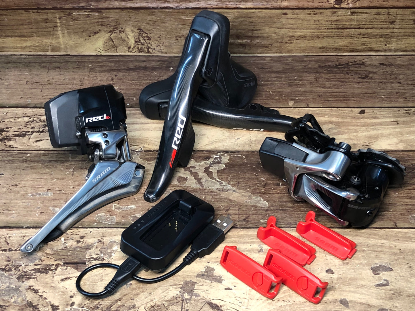 HO653 スラム SRAM レッド RED e-Tap 変速3点セット 充電器付属 ※動作確認済