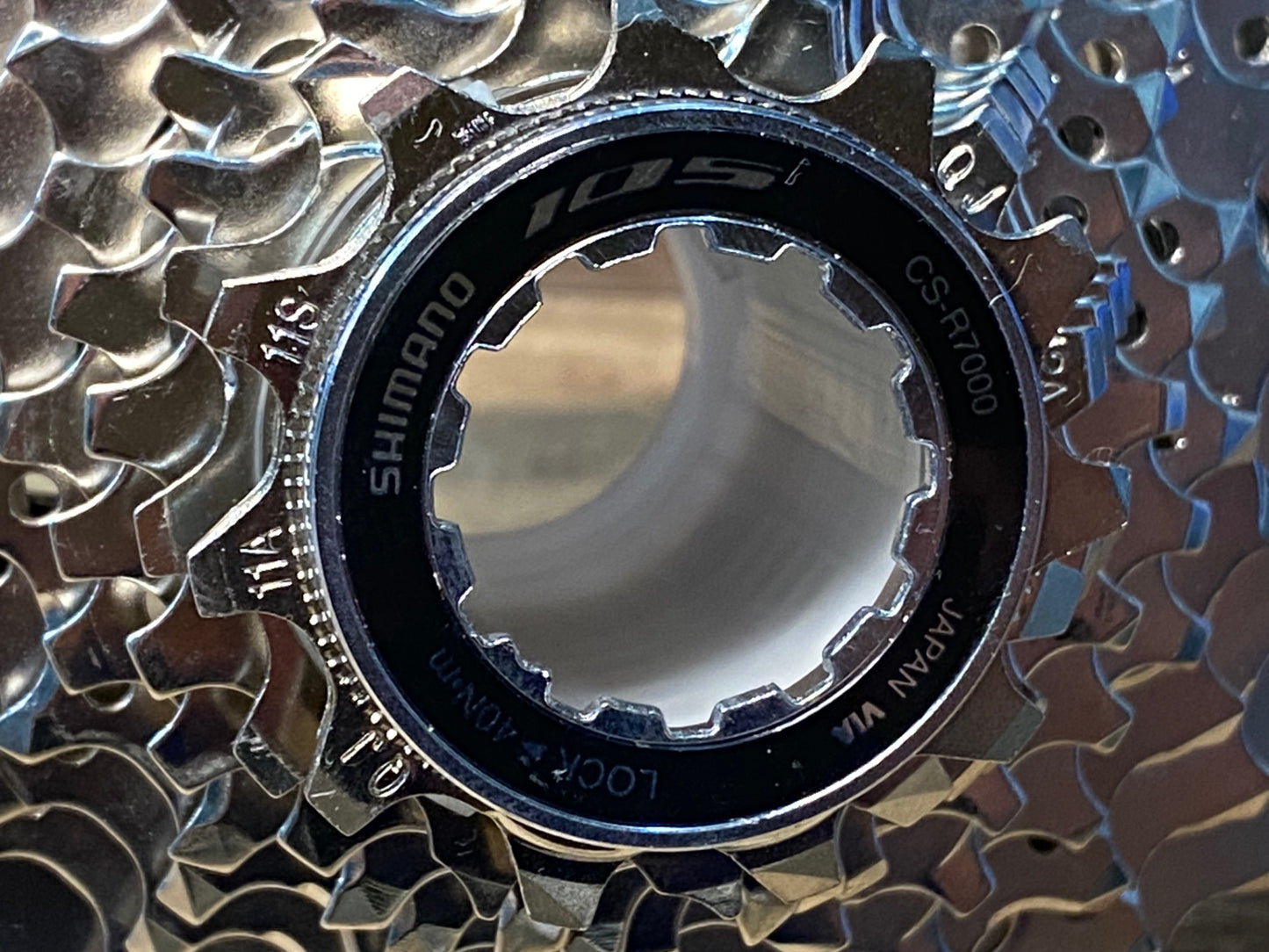 IM822 シマノ SHIMANO 105 CS-R7000 スプロケット 11s 11-30T