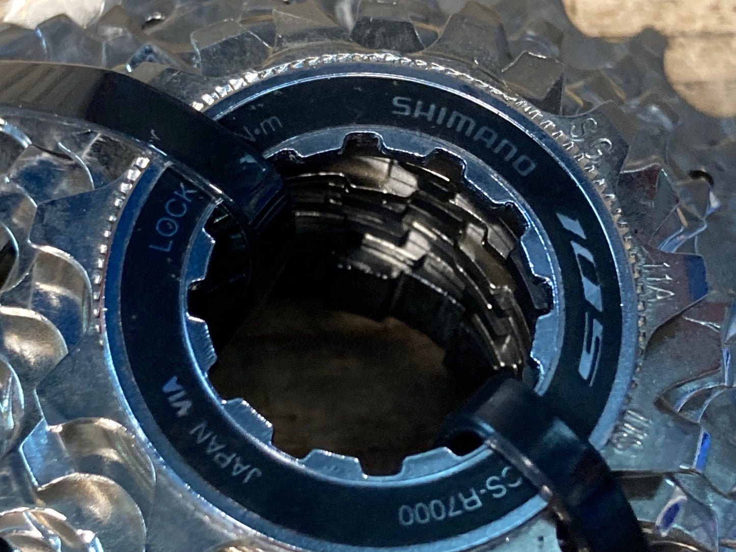 HX714 シマノ SHIMANO 105 CS-R7000 スプロケット 11-28T 11s