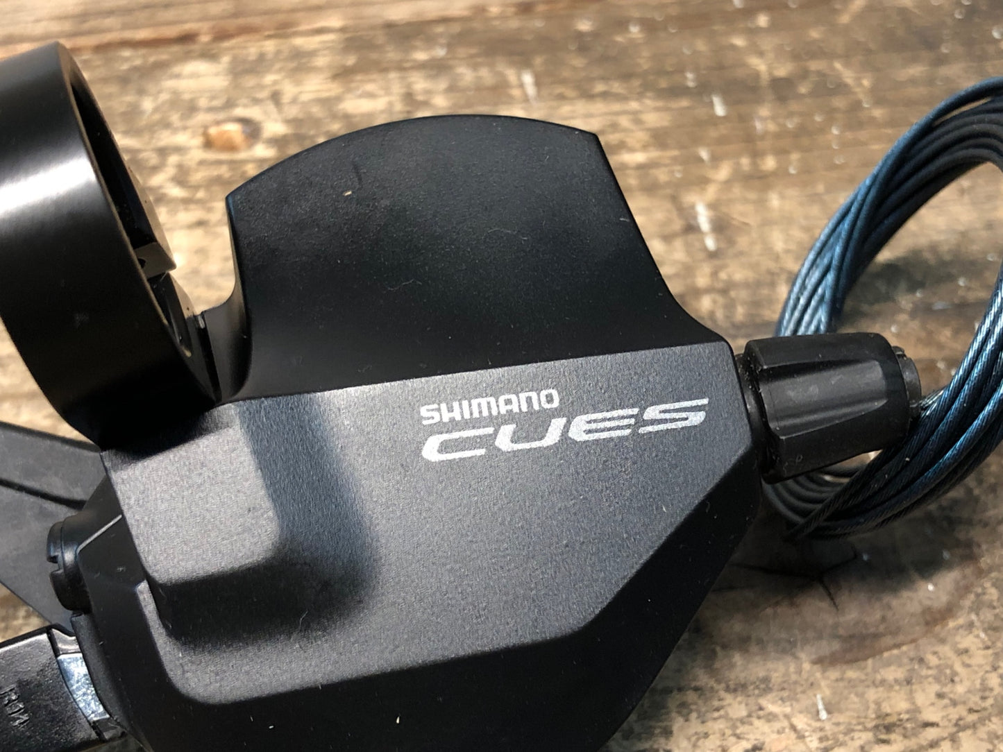 IW011 シマノ SHIMANO SL-U4000-9R シフトレバー 右
