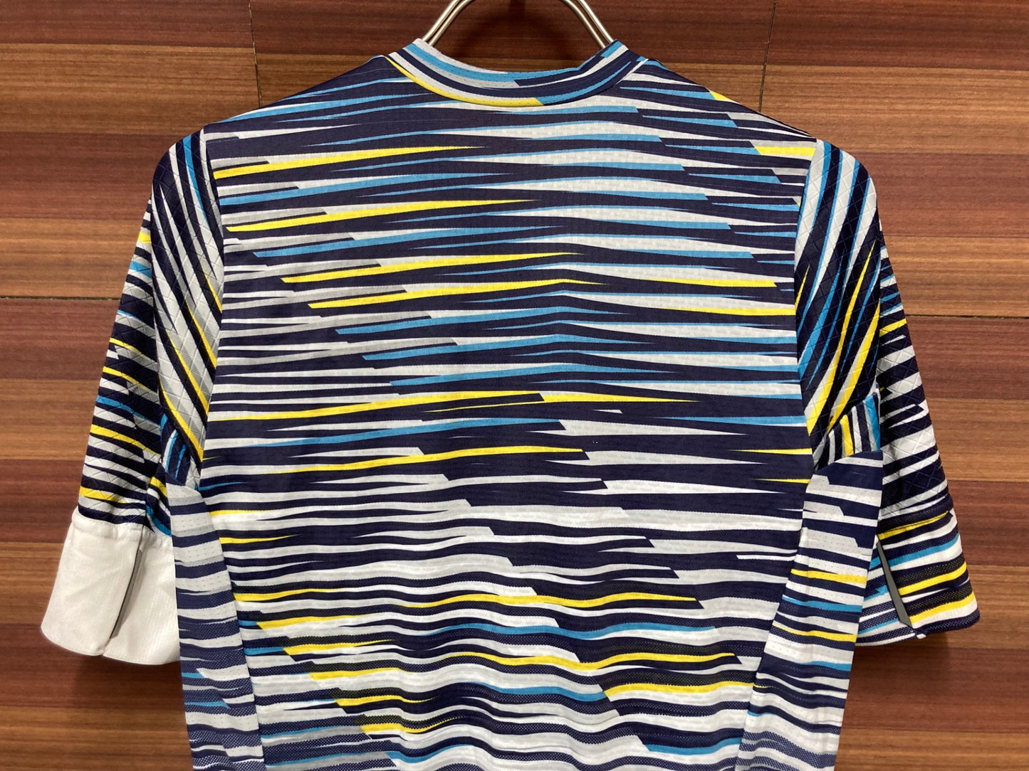 IW240 パールイズミ PEARL iZUMi 半袖 サイクルジャージ 総柄 L