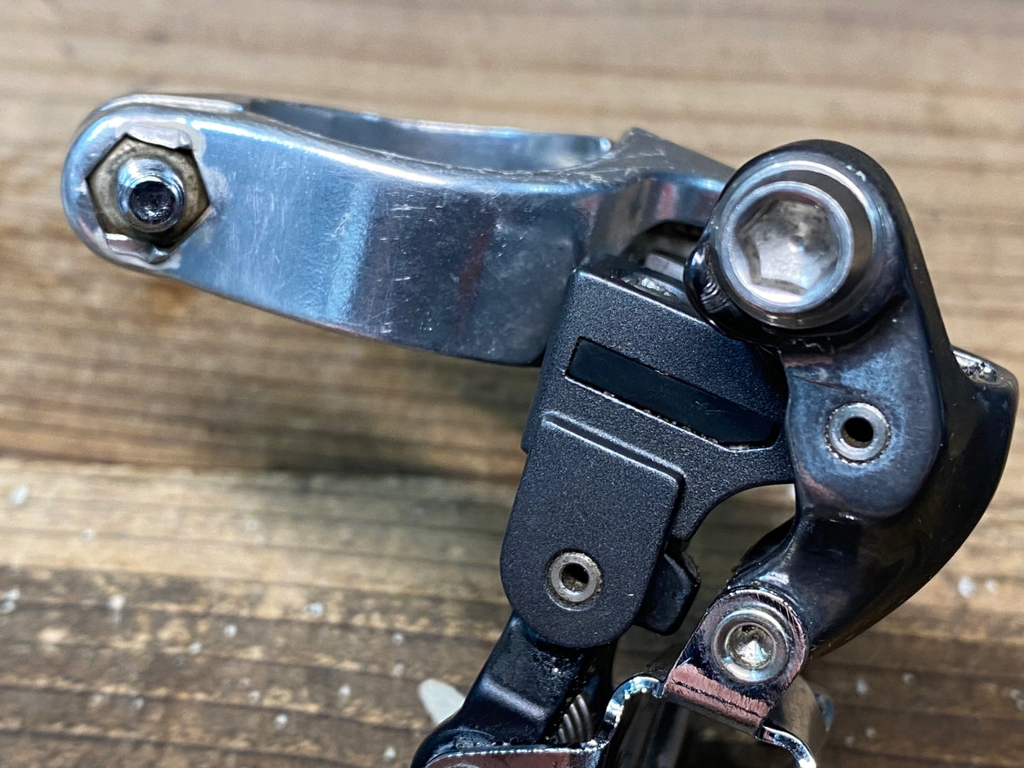 IR499 シマノ SHIMANO アルテグラ ULTEGRA FD-6700 フロントディレイラー 2S 直付 SM-AD11 FDバンド Φ31.8