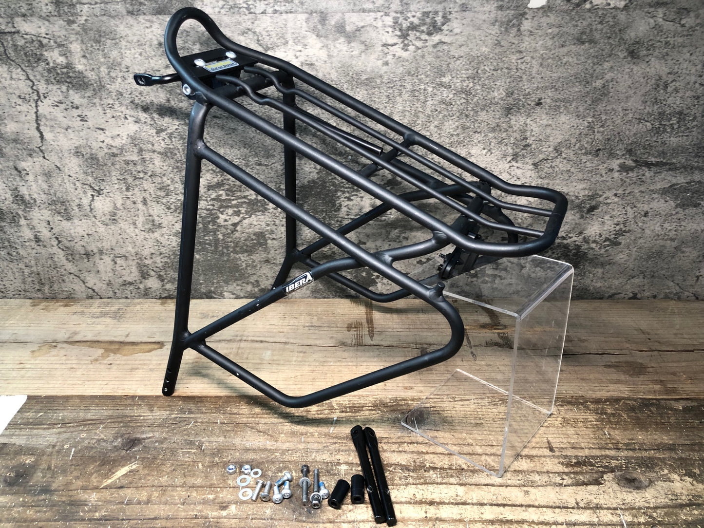 HE766 イベラ IBEAR リアラック