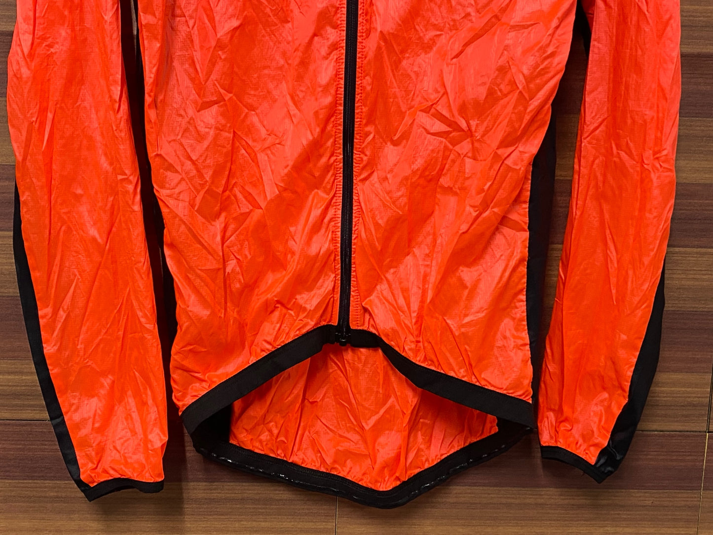 IT067 アソス assos MILLE GT Wind Jacket 長袖 ウィンドブレーカー オレンジ XS