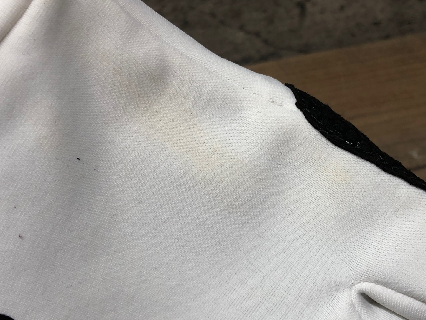 IP928 レリック reric 長指 グローブ 白 黒 M 裏起毛