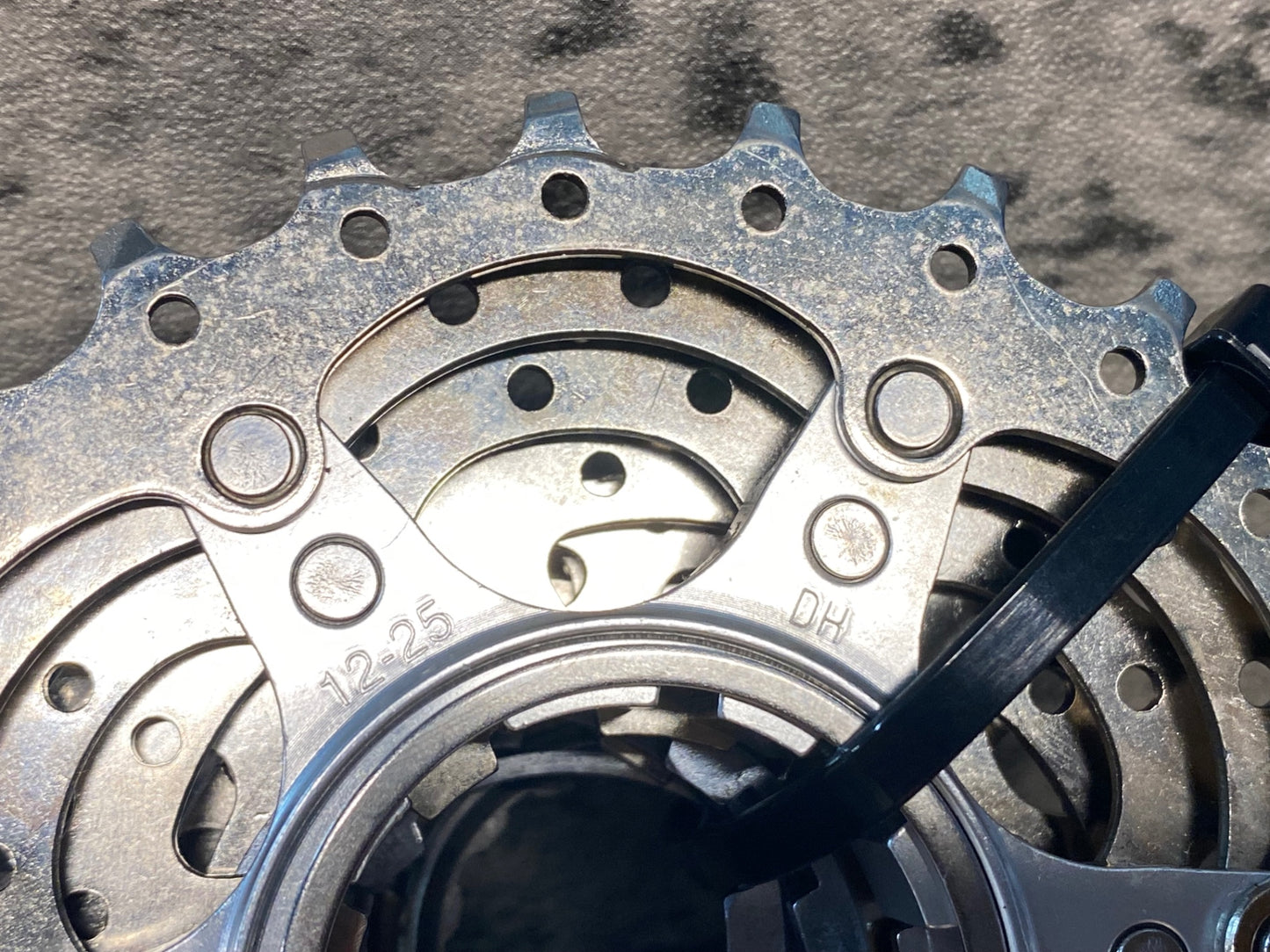 HL244 シマノ SHIMANO デュラエース DURA-ACE CS-7800 スプロケット 12-25T 10S