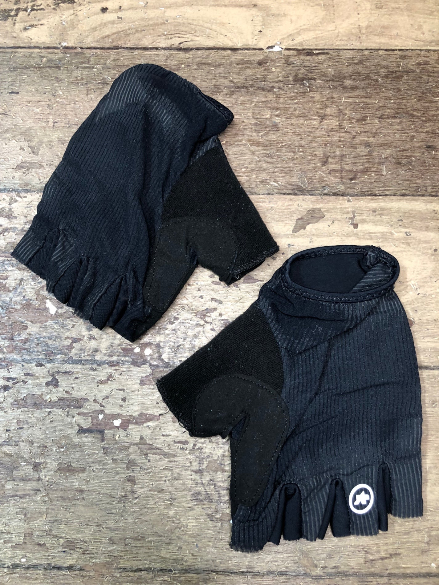 IM200 アソス assos 指切り グローブ 黒 S