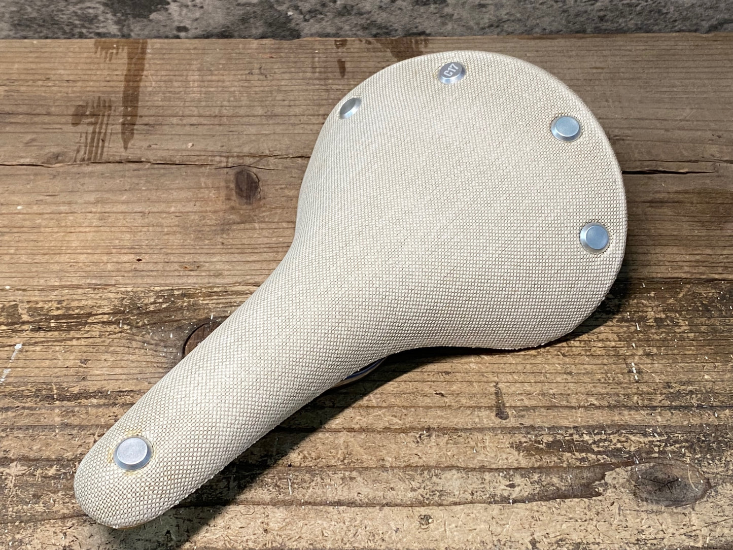 IZ982 ブルックス Brooks Cambium C19 サドル ステンレスレール 横幅実測160mm 白