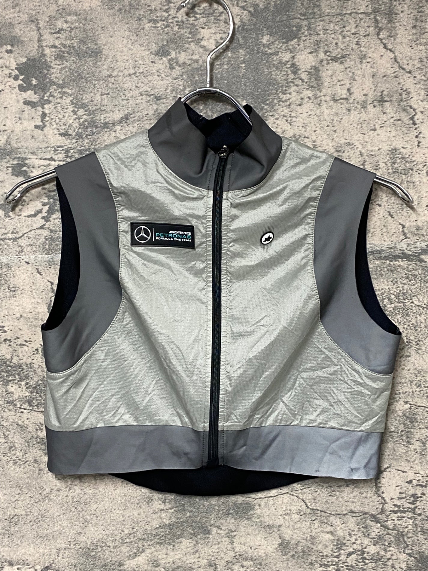 JB900 アソス ASSOS AMG FF1 EMEAGENCY WINDVEST EVO7 ジレ サイクルベスト シルバー リフレクト S ※スレ