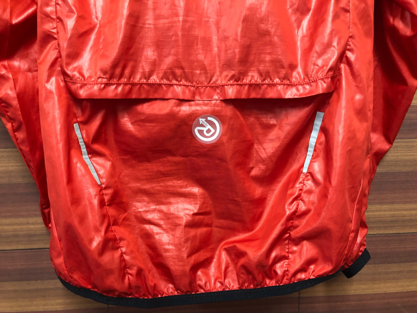 IQ340 レリック reric 長袖ウィンドブレーカー 赤 L