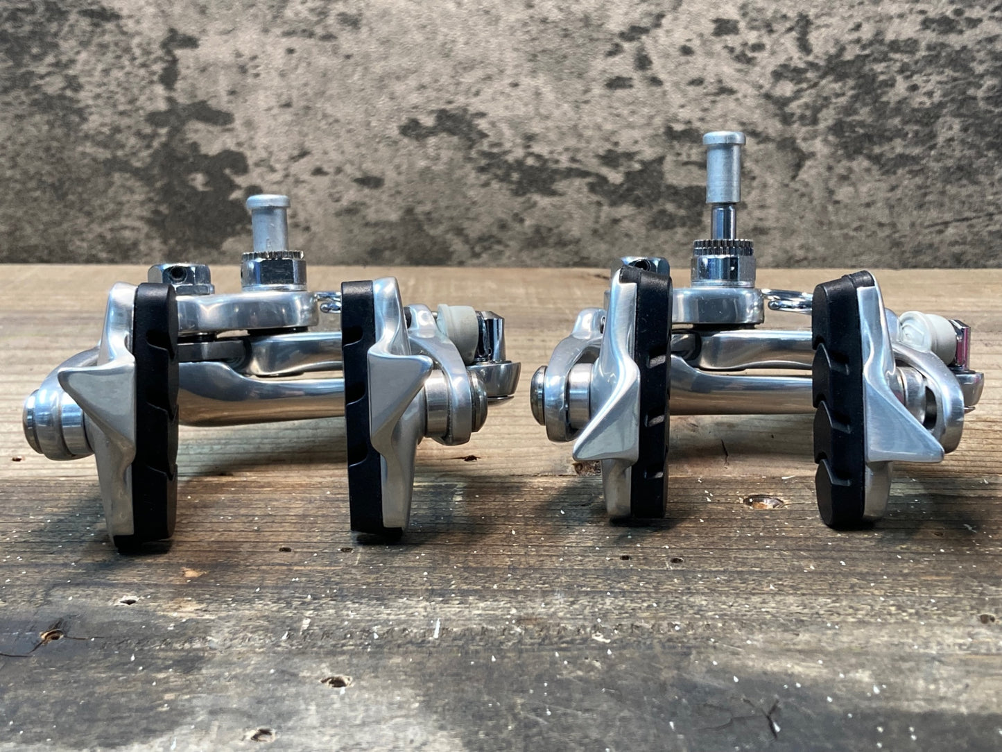 IL939 未使用 カンパニョーロ Campagnolo レコード RECORD キャリパーブレーキセット デュアルピボット8S世代