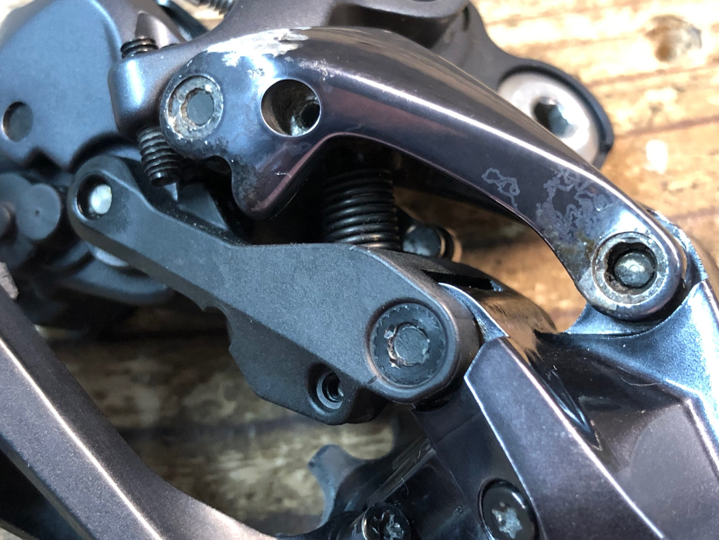 IQ672 シマノ SHIMANO アルテグラ ULTEGRA RD-R8050 SS リアディレイラー 11s Di2 電動 ※ガリ傷