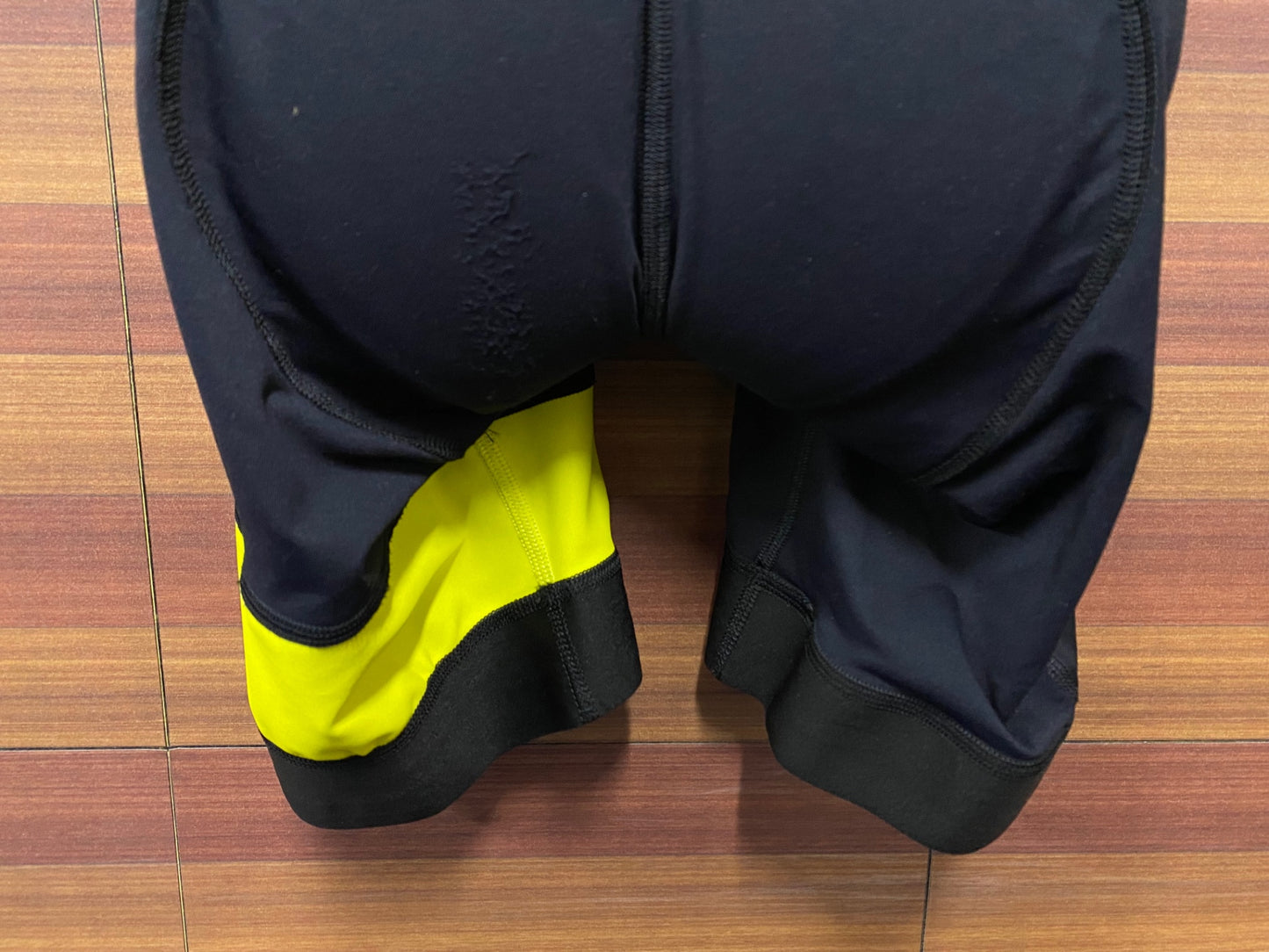 IN860 ラファ Rapha LIGHTWEIGHT BIB SHORTS ビブショーツ 黒 黄 M ※パッド擦れ