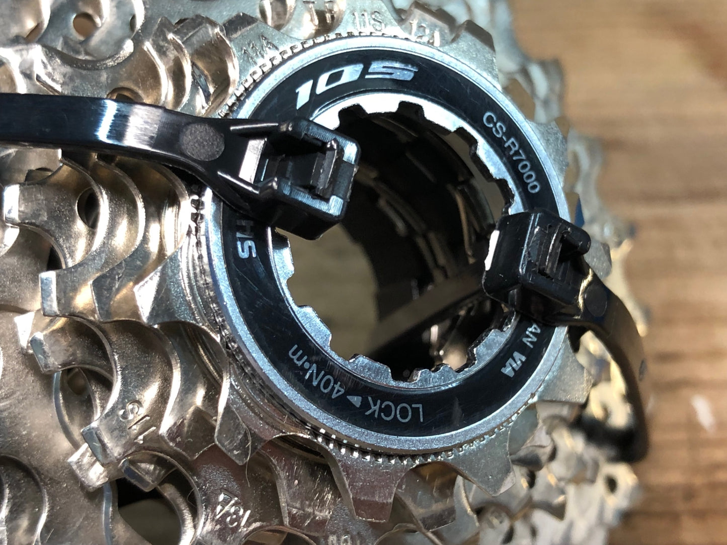 HZ045 シマノ SHIMANO 105 CS-R7000 スプロケット 11s 11-30T