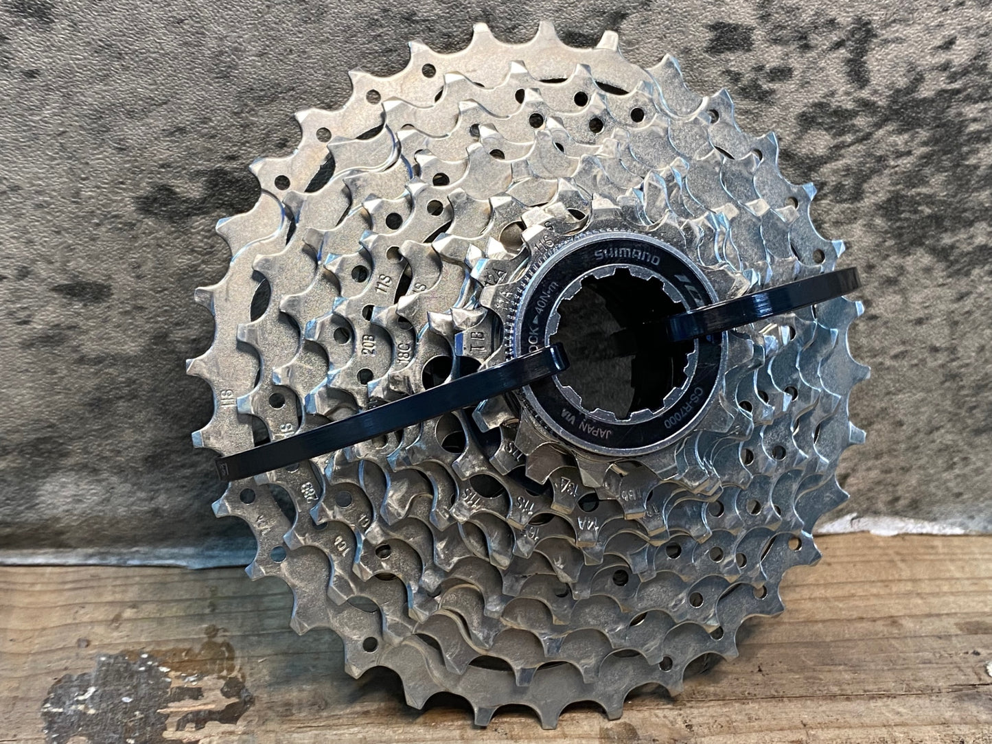 IQ999 シマノ SHIMANO 105 CS-R7000 スプロケット 11-32T 11S