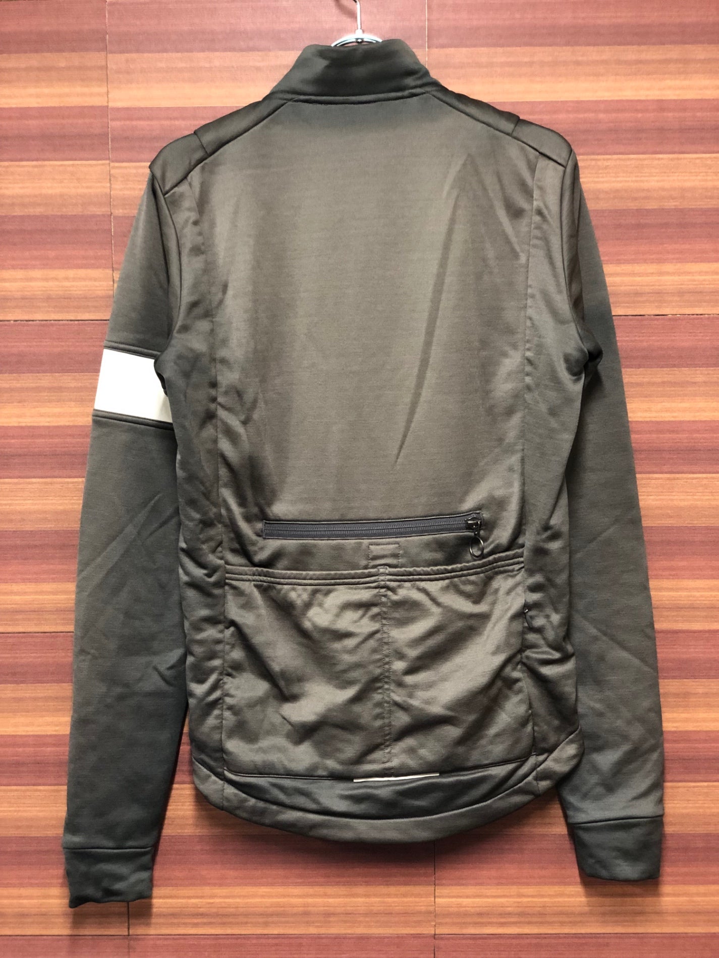 ラファウィンタージャージ ラファ、冬のコーディネートガイド - 男性編 | Rapha