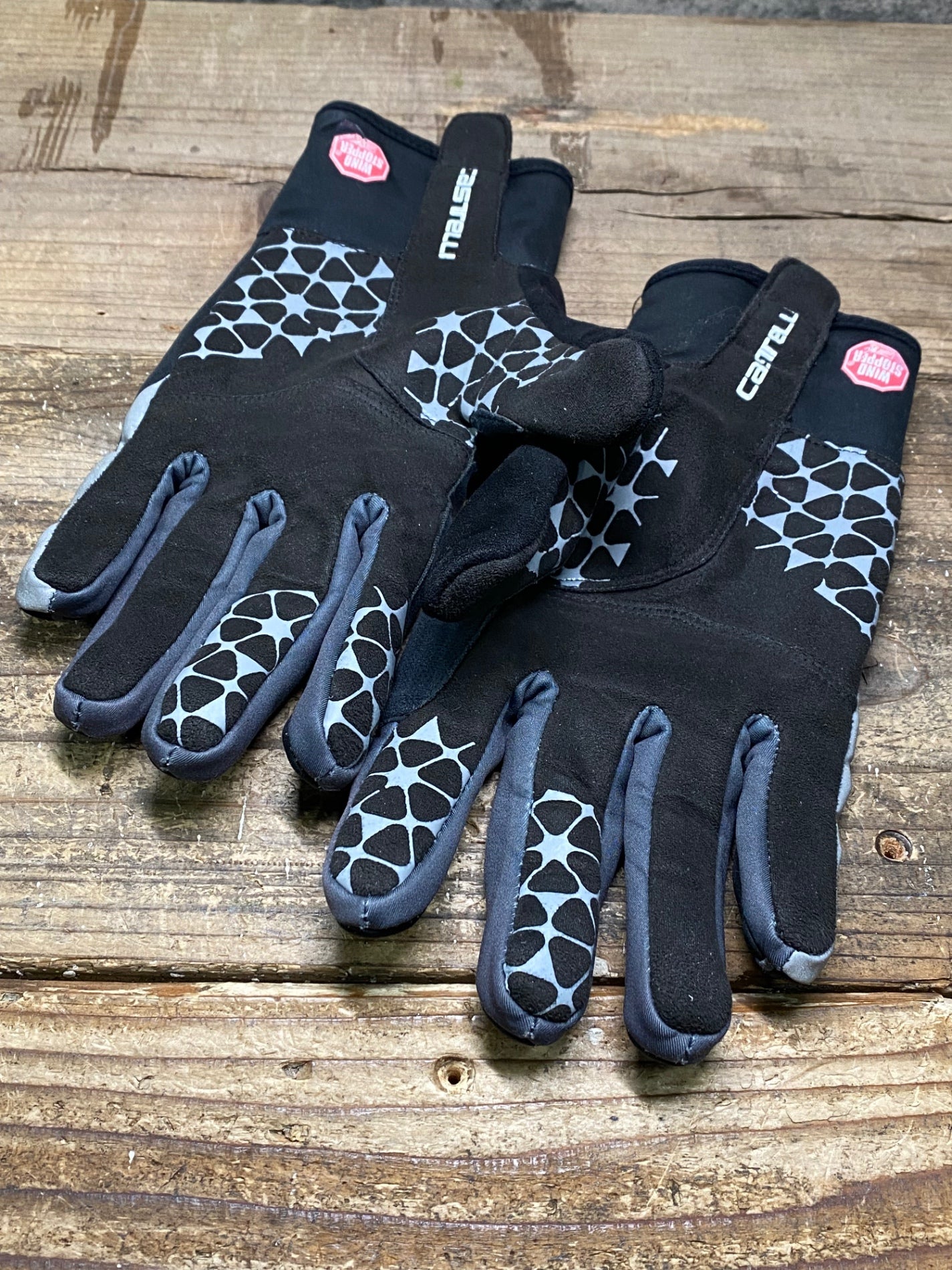 IT824 カステリ CASTELLI 長指 グローブ 黒 裏起毛 サイズ不明 L相当