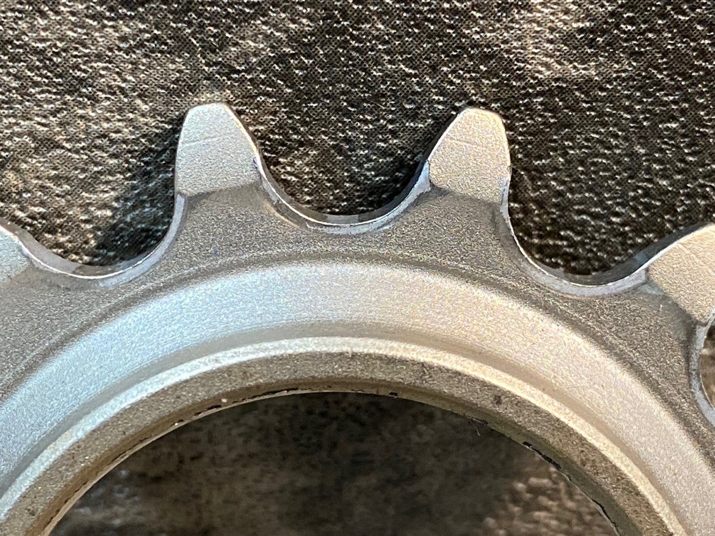 IU927 スギノ Sugino GIGAS TRACK BIKE COG トラック コグ 14T NJS